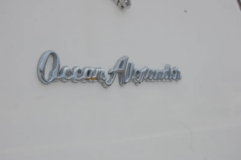 Slide: The Image of Ocean Alexander Classico 2001 logo on yacht exterior. - 66