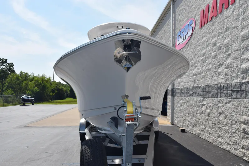 Slide: The Image of 2026 Sea Hunt Ultra 275 SE boat on trailer outside dealership. - 3