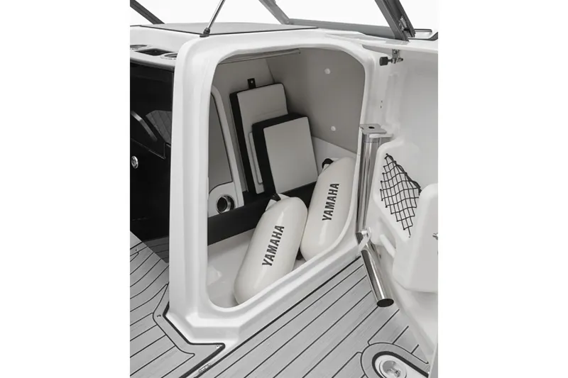 Slide: The Image of Yamaha 252S 2025 - 5