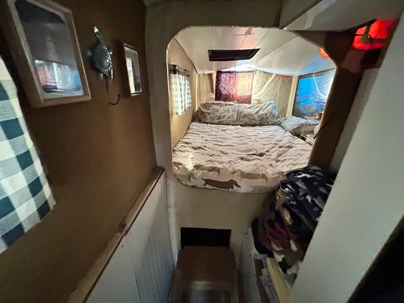 Slide: The Image of Endeavour Victory 2004 - 60