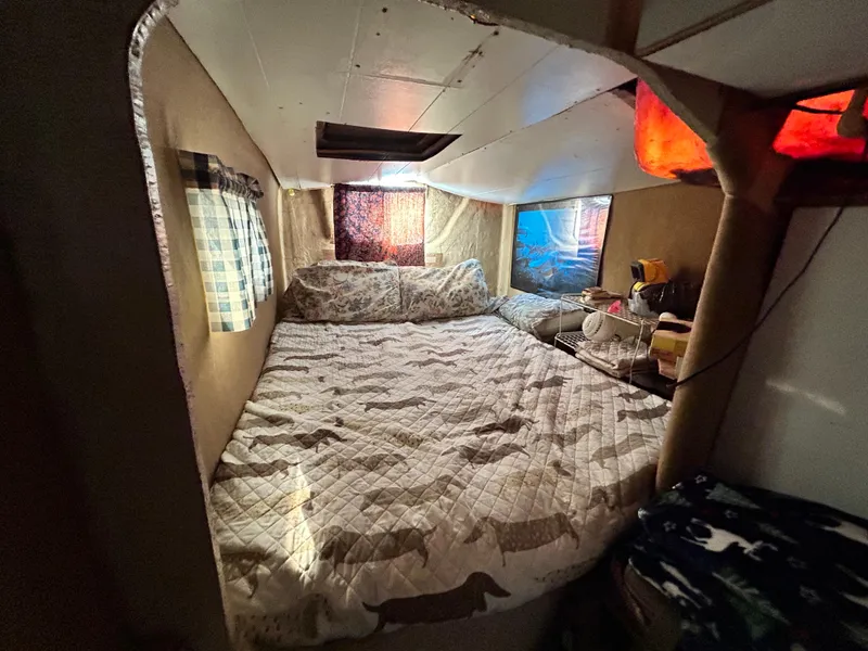 Slide: The Image of Endeavour Victory 2004 - 61