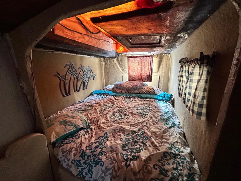 Slide: The Image of Endeavour Victory 2004 - 72