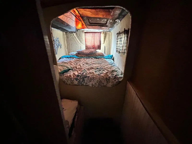 Slide: The Image of Endeavour Victory 2004 - 73