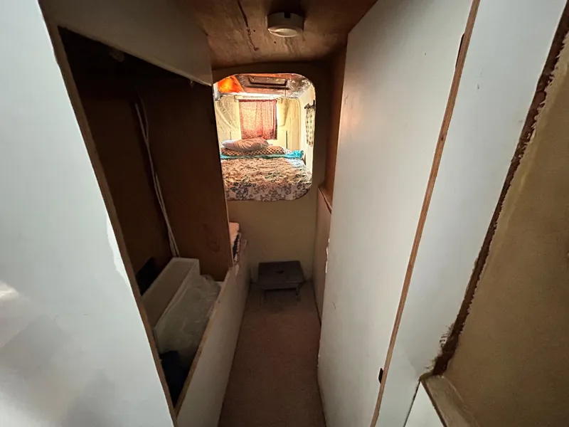 Slide: The Image of Endeavour Victory 2004 - 74