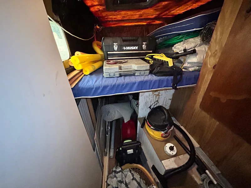 Slide: The Image of Endeavour Victory 2004 - 75