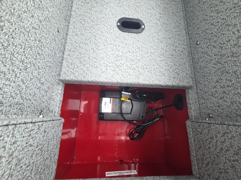 Slide: The Image of Crestliner 1650 Hawk 2026 - 16