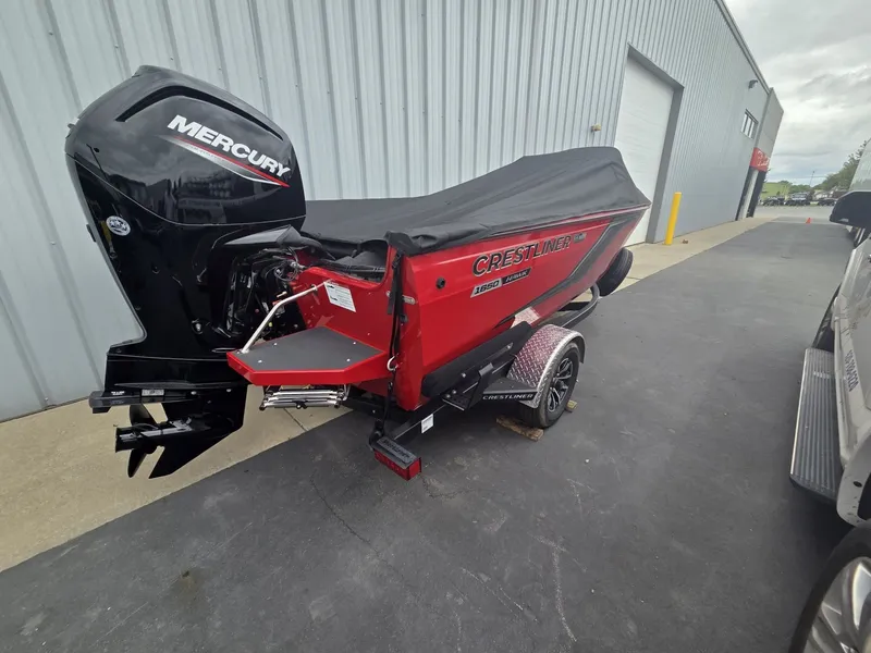 Slide: The Image of Crestliner 1650 Hawk 2026 - 3