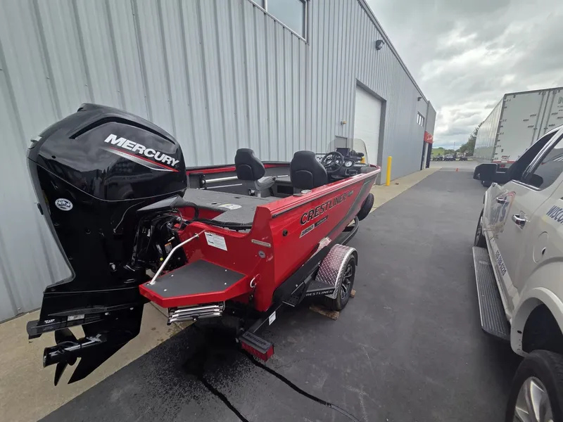 Slide: The Image of Crestliner 1650 Hawk 2026 - 7