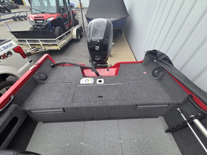 Slide: The Image of Crestliner 1650 Hawk 2026 - 9