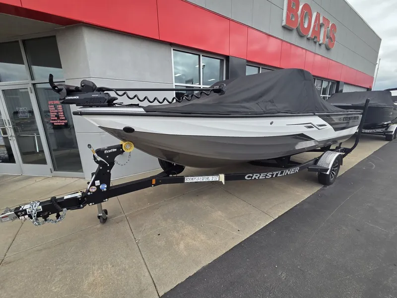 Slide: The Image of Crestliner 1850 Sportfish 2026 - 5