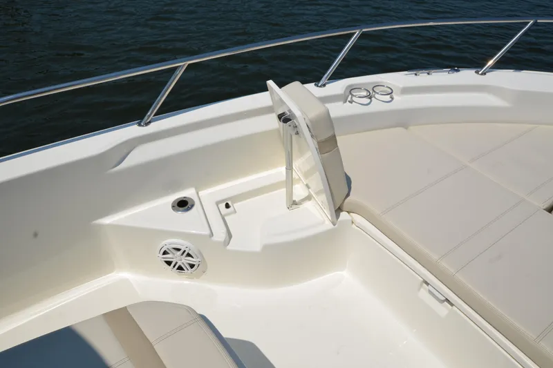 Slide: The Image of Bow Backrest - 21