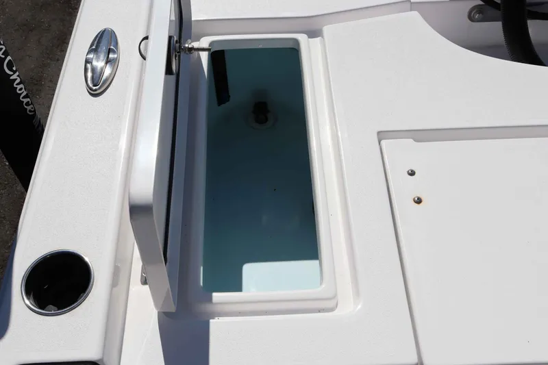 Slide: The Image of Sportsman Masters 227 Bay Boat 2024 - 14