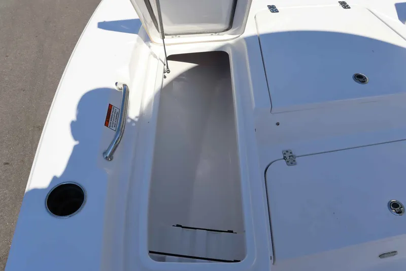 Slide: The Image of Sportsman Masters 227 Bay Boat 2024 - 17