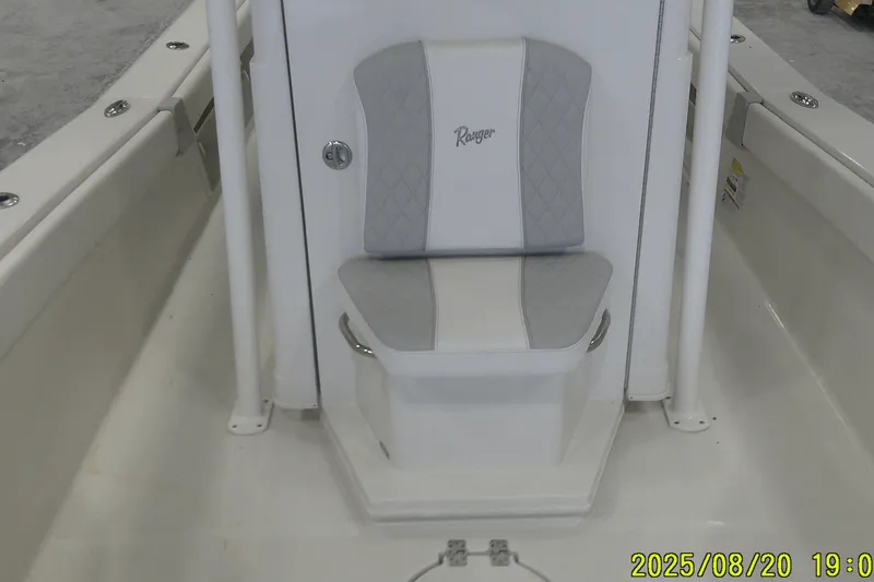 Slide: The Image of 2024 Ranger 2600 Bay boat seat with gray and white upholstery. - 24