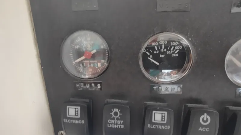 Slide: The Image of Blackfin 33 2000 - 16