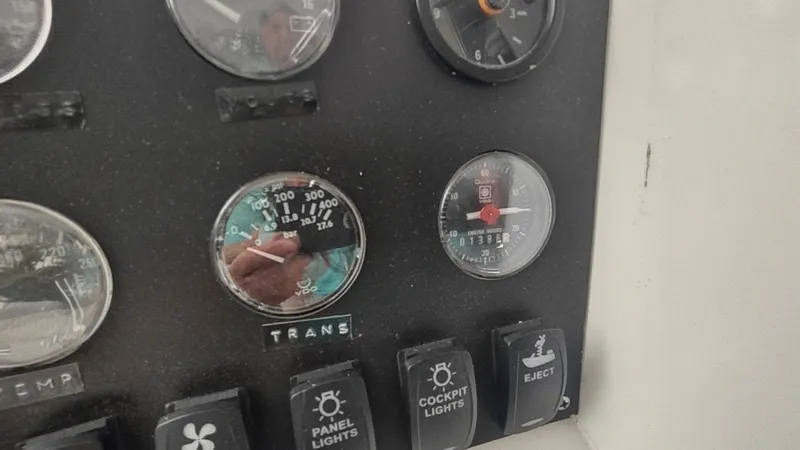 Slide: The Image of Blackfin 33 2000 - 17