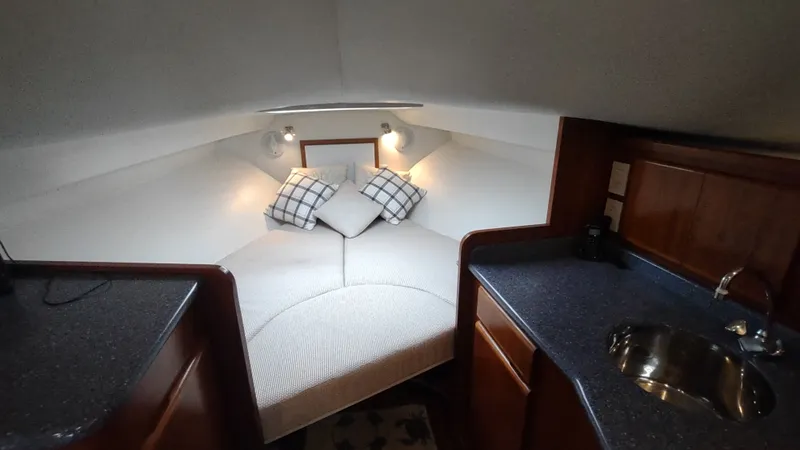 Slide: The Image of Blackfin 33 2000 - 28