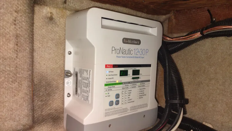 Slide: The Image of Blackfin 33 2000 - 44