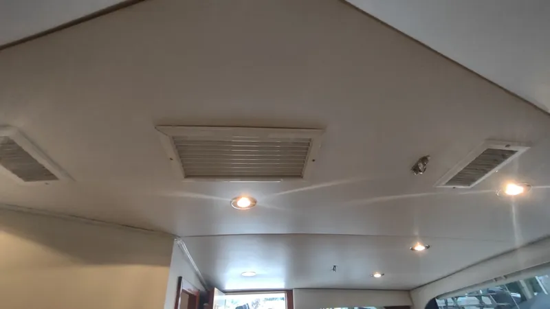 Slide: The Image of Blackfin 33 2000 - 48