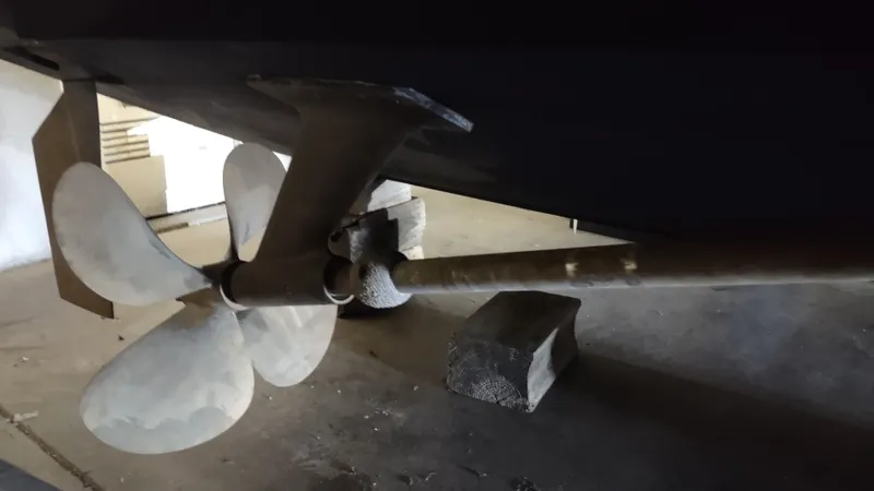 Slide: The Image of Blackfin 33 2000 - 54