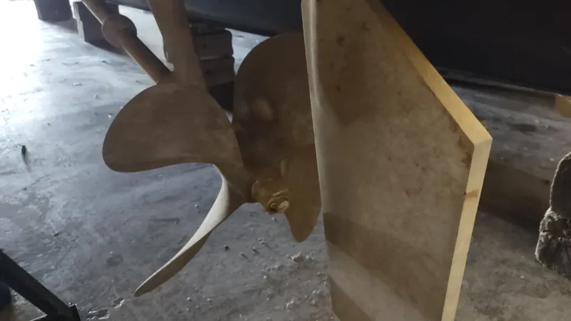 Slide: The Image of Blackfin 33 2000 - 55