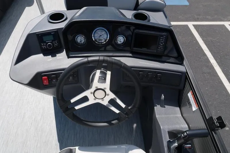 Slide: The Image of Steering console of 2026 Bennington S Quad Bench 22 SSR pontoon boat. - 32
