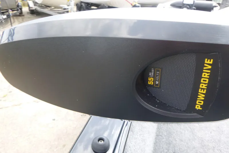 Slide: The Image of 2026 Tracker Pro Guide V-175 Combo boat with PowerDrive motor, 55 lb thrust, 12 volts. - 9