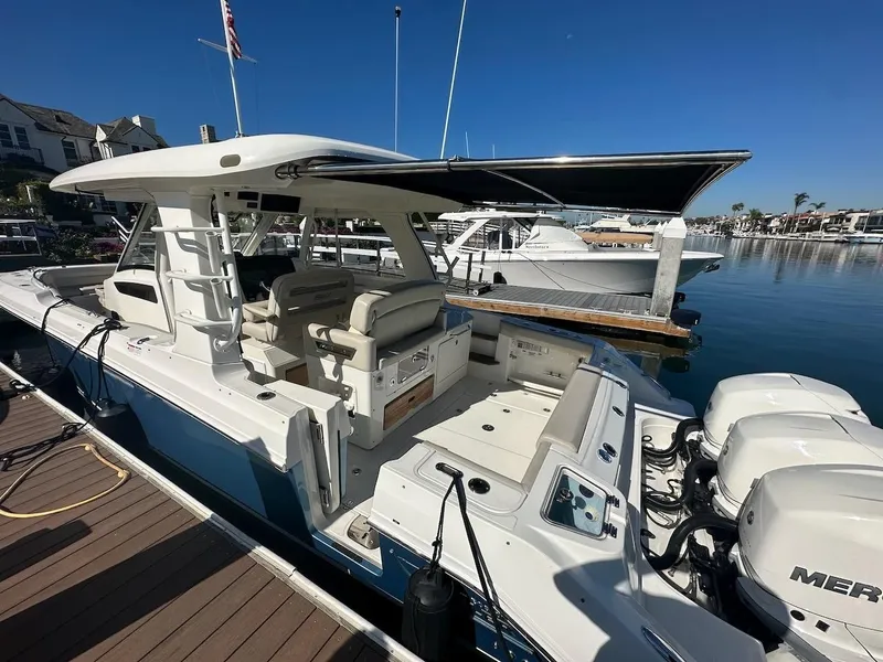 Slide: The Image of Boston Whaler 350 Realm 2019 - 82