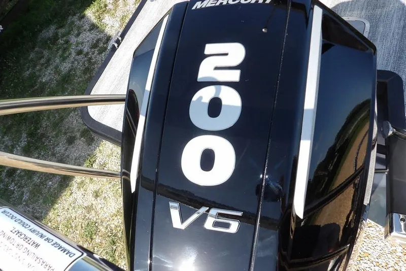 Slide: The Image of Mercury 200 V6 engine on 2026 Bennington M Swingback 24 MSB boat. - 46