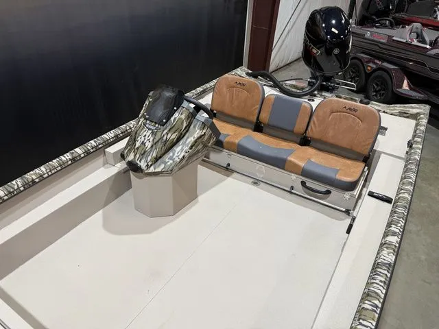 Slide: The Image of Avid Rogue 18 SC W/Yamaha 115 "SHO" 2026 - 10