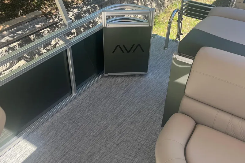 Slide: The Image of 2026 Avalon 21 LSZ Cruise interior with beige seating and modern design. - 4