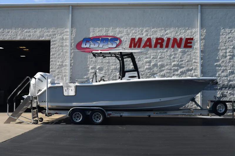 The Image of 2026 Sea Hunt Ultra 275 SE boat on trailer at GSPS Marine dealership. - 1