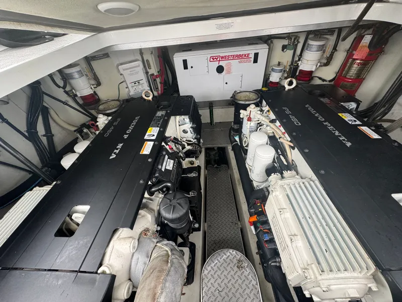 Slide: The Image of Formula 37 Performance Cruiser 2014 - 48