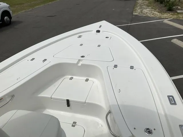 Slide: The Image of Sea Pro 230 Bay Boat 2026 - 3