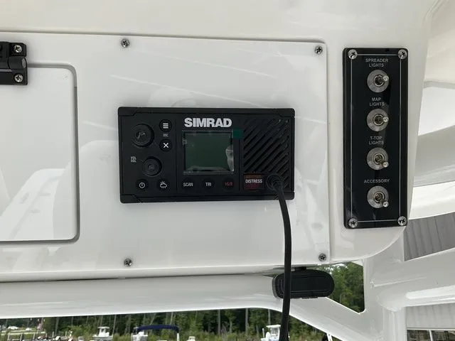 Slide: The Image of Sea Pro 230 Bay Boat 2026 - 7