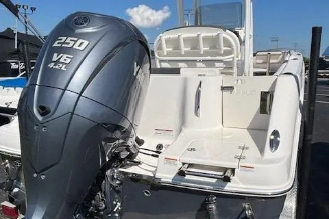 Slide: The Image of 2022 Robalo R222 Explorer boat with Yamaha 250 V6 engine, rear view. - 41