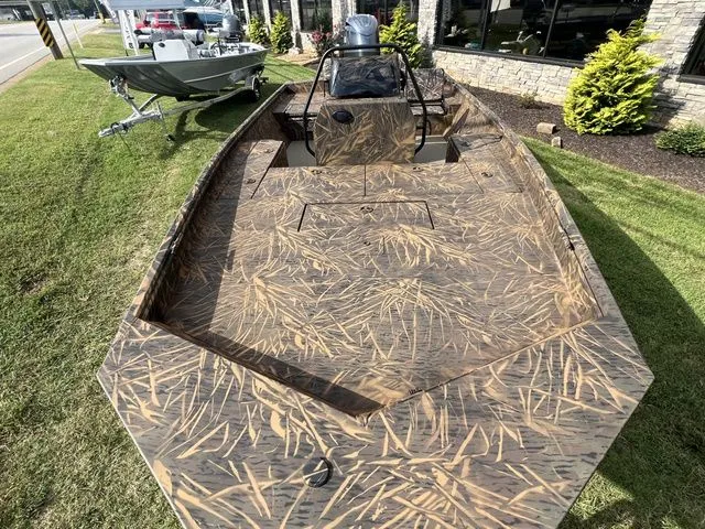 Slide: The Image of G3 Gator Tough 20 CCJ 2025 - 6