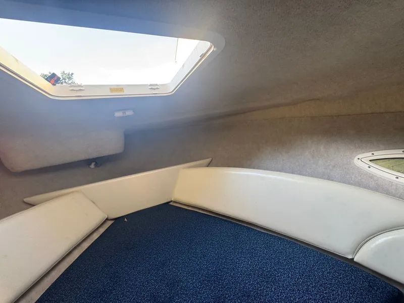 Slide: The Image of Bayliner Discovery 210 2007 - 23