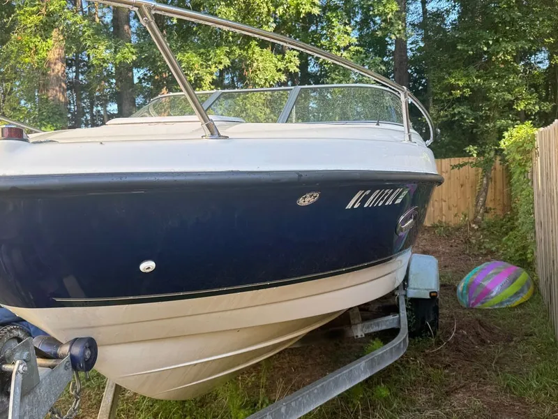 Slide: The Image of Bayliner Discovery 210 2007 - 3