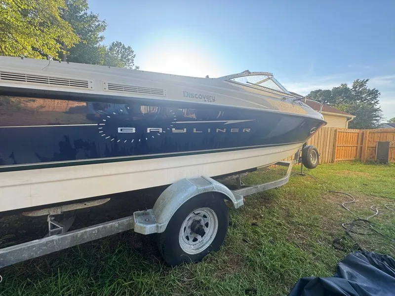 Slide: The Image of Bayliner Discovery 210 2007 - 7