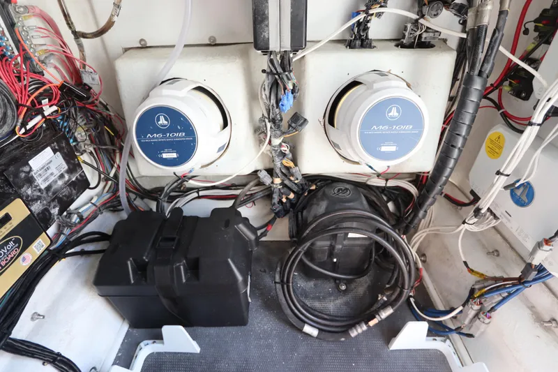 Slide: The Image of Electrical system of a 2013 Yellowfin 32 Offshore boat, featuring wiring and components. - 47