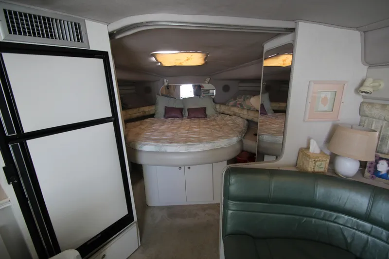 Slide: The Image of Interior of 1994 Cruisers Yachts Esprit 3775 with cozy bedroom and seating area. - 20