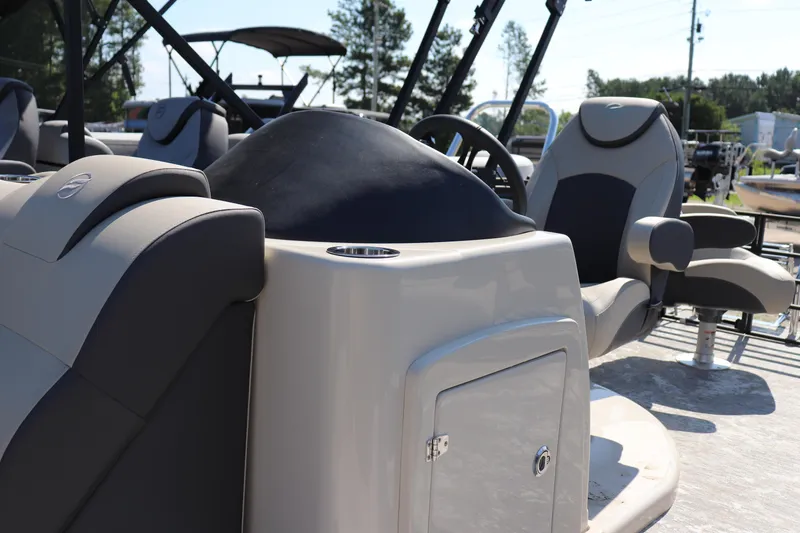 Slide: The Image of 2025 Flagship Discover 22 RF boat interior with modern seating and steering console. - 4