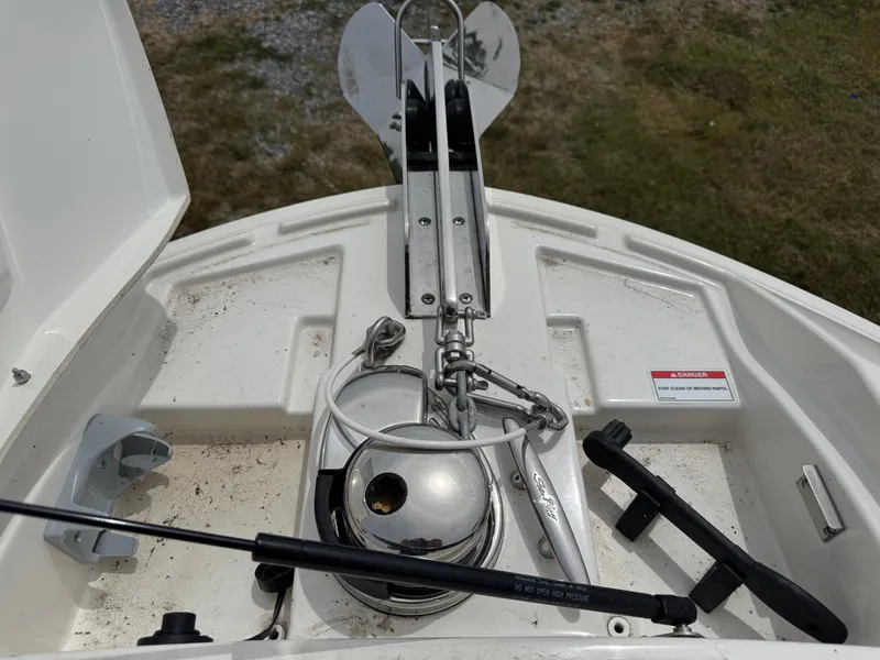 Slide: The Image of Anchor system on 2022 Sea Ray SLX 310 boat, featuring stainless steel components. - 39