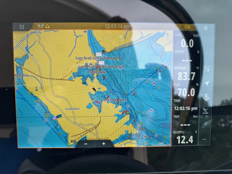 Slide: The Image of Sea Ray SLX 310 2022 - 53