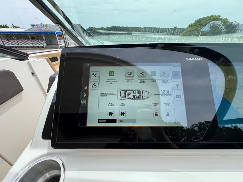 Slide: The Image of Sea Ray SLX 310 2022 - 55