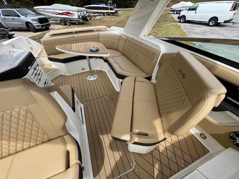 Slide: The Image of Sea Ray SLX 310 2022 - 60