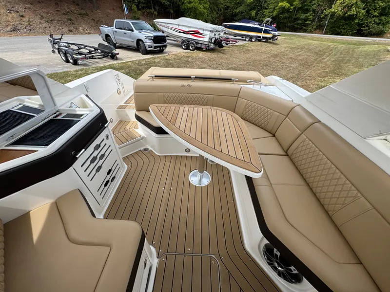 Slide: The Image of Sea Ray SLX 310 2022 - 78