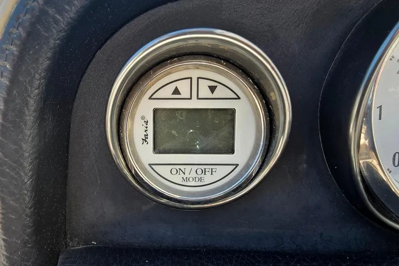 Slide: The Image of Dashboard control panel of 2007 Four Winns 210 Horizon SS BR boat. - 15