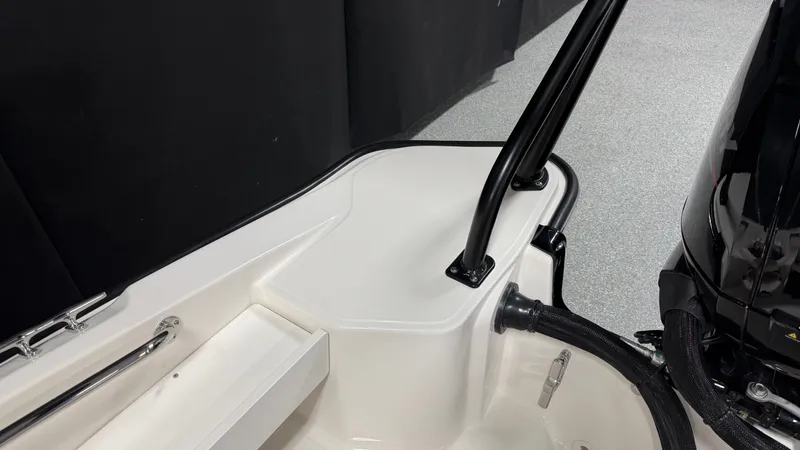 Slide: The Image of Boston Whaler 160 Super Sport 2026 - 15